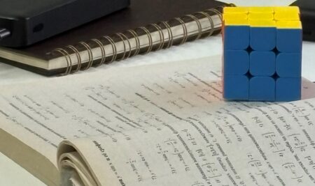В New Tone School прошел первый турнир по скоростной сборке кубика Рубика