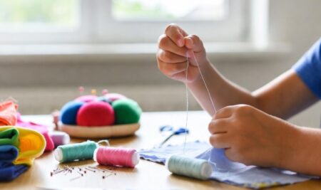 Шитье как прошивка: как в New Tone School иголку и нитку используют для развития детей эпохи гаджетов