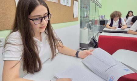 В New Tone прошло ежегодное пробное тестирование IELTS Mock для 7-9 классов
